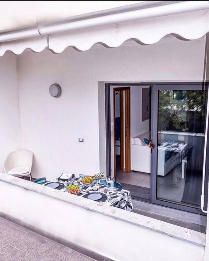Appartement Vela Bianca Premium à Letojanni Extérieur photo